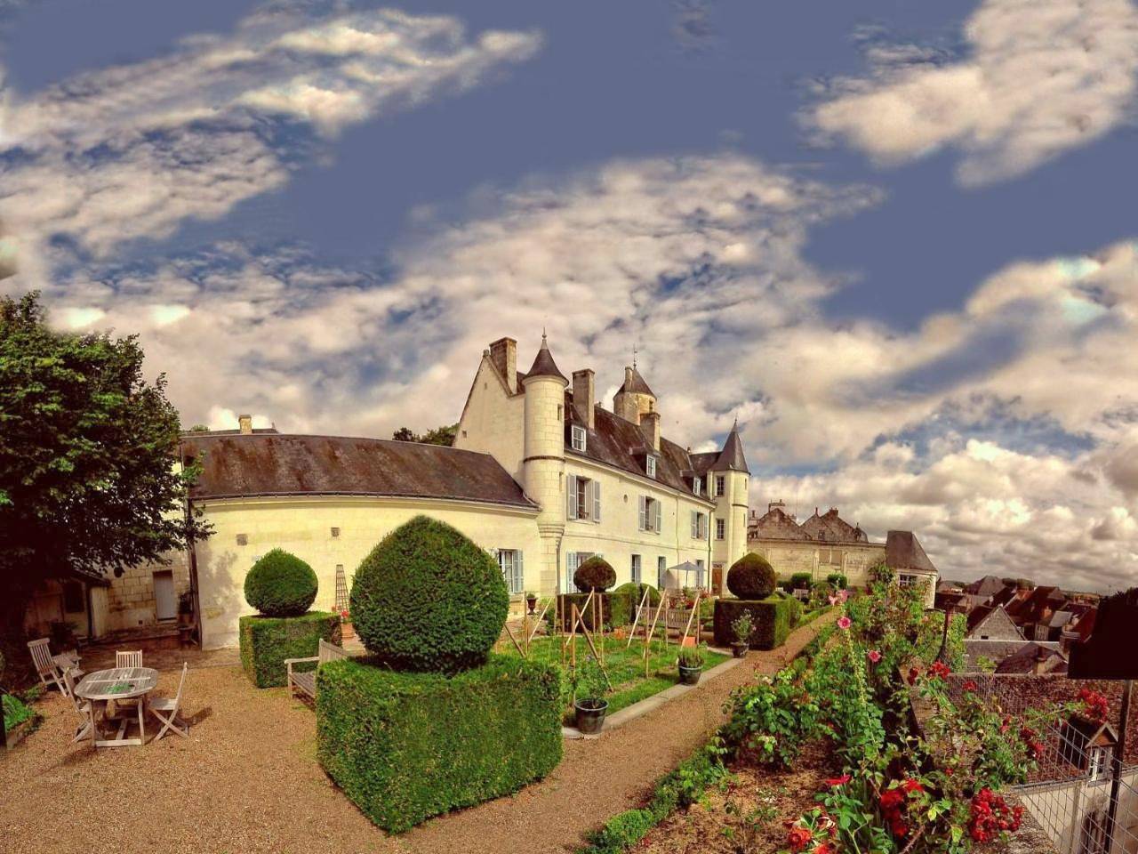 Double Room in Loches, Région de Loches