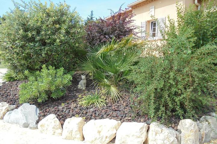 Cottage für 4 Personen, mit Garten und Pool sowie Balkon - 1
