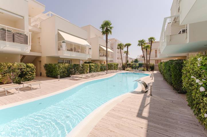 Loft per 6 persone, con Balcone e Terrazza nonché Piscina e Panorama a Jesolo