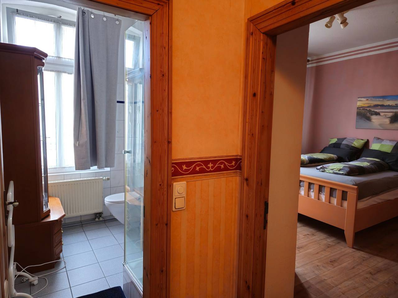 Ganze Wohnung, Apartment '4 Zimmer Nähe Zentrum' mit privater Terrasse, Balkon und Wlan in Oldenburg, Nordseeküste