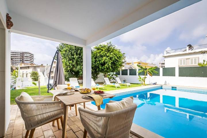 BnB für 2 Personen, mit Pool und Garten sowie Whirlpool in Faro