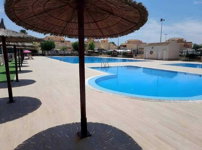 Casa de férias para 4 pessoas, com Jardim e Piscina infantil em Monte Faro