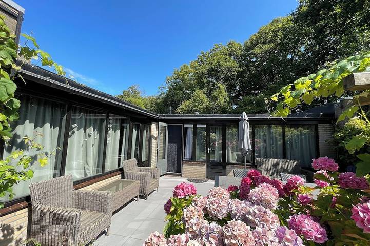 Ferienhaus für 4 Personen, mit Garten und Terrasse in Sint Maartenszee