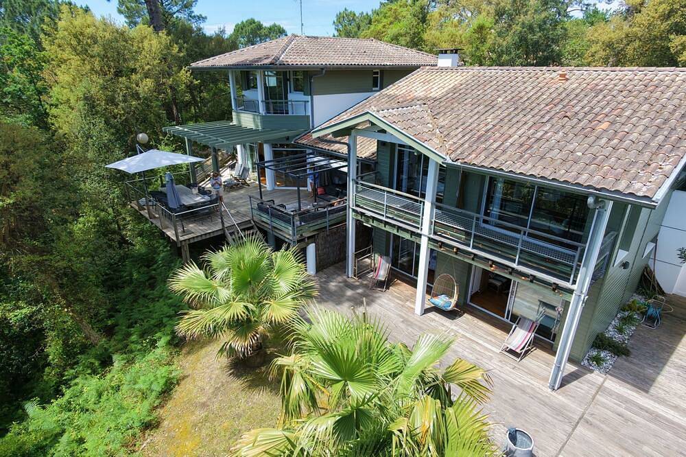 Villa d'exception , golf, proche plage et lac, piscine, salle de gym, jacuzzi in Seignosse Océan, Seignosse