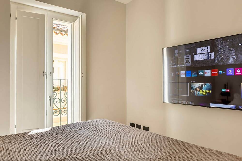 Lussuosa Spaziosa Townhouse con 2 Camere da Letto nel Centro Storico di Olbia in Terranoa/Olbia, Olbia