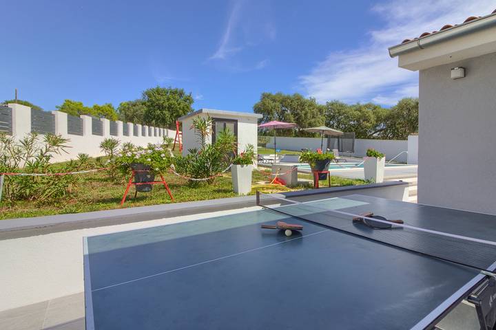 Chalet para 6 personas con piscina in Pula-Medulin, Pula