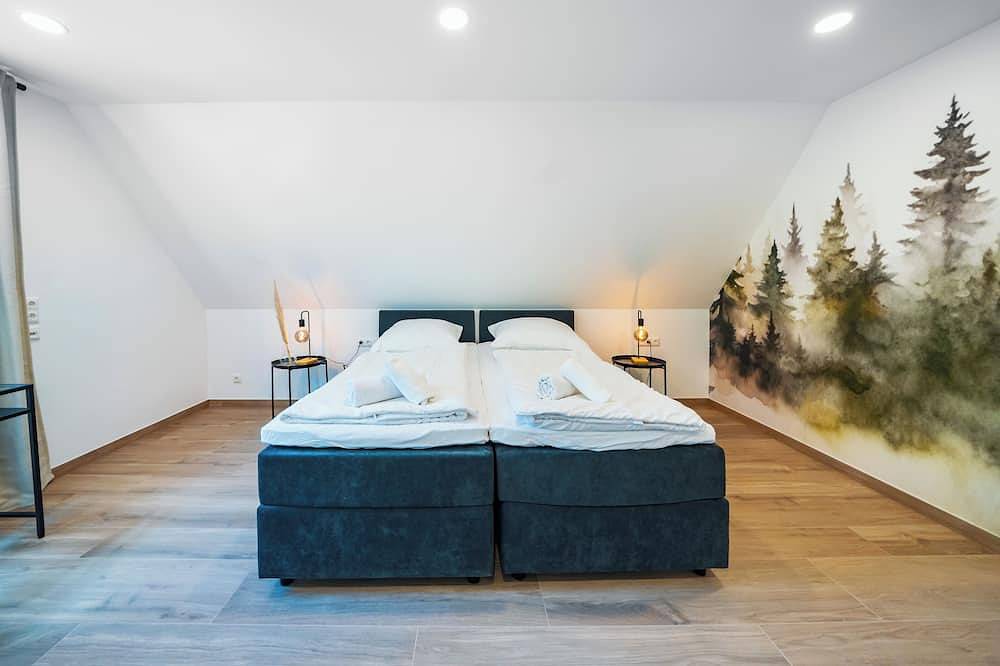 Haus an der Blauen Kuppe in 12000 qm Alleinlage in Eschwege, Werra-Meißner-Kreis