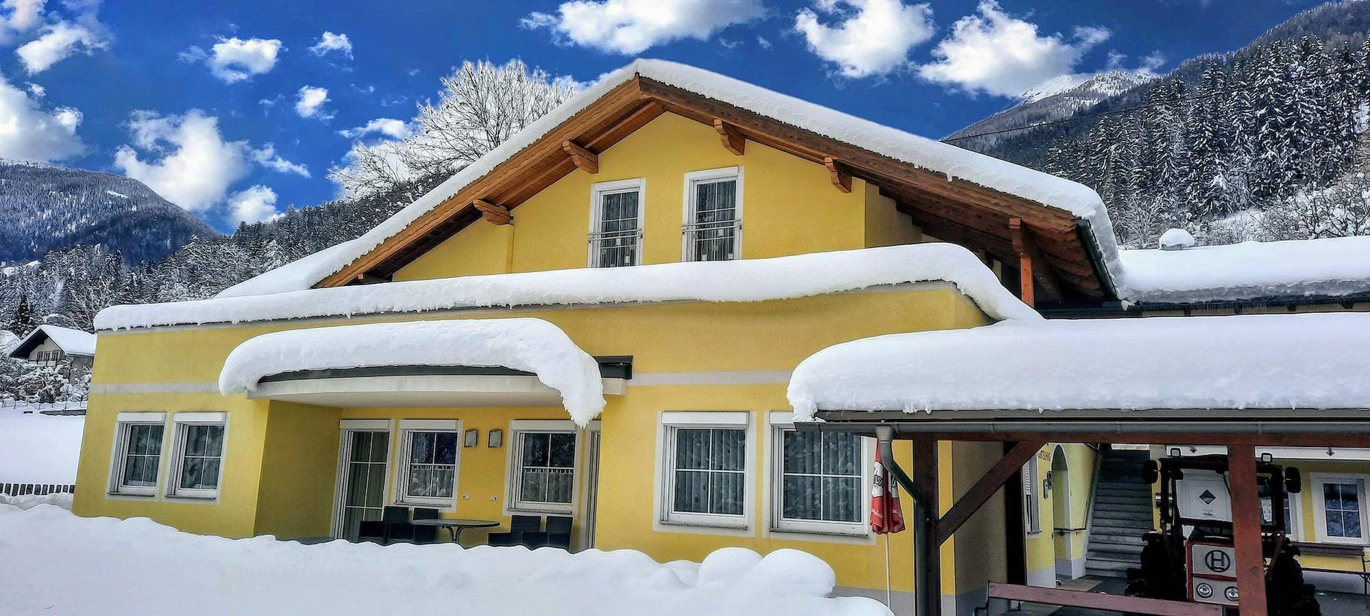 Ganze Ferienwohnung, Appartement 5 mit Balkon oder Terrasse in Flattach, Oberkärnten