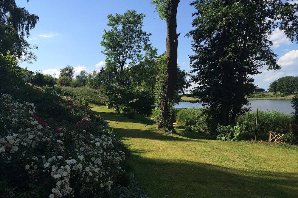 Bungalow 3, 2-Raum, 35 m², Terrasse, Seeblick - Ferienhäuser Pönitz am See in Pönitzer See, Scharbeutz