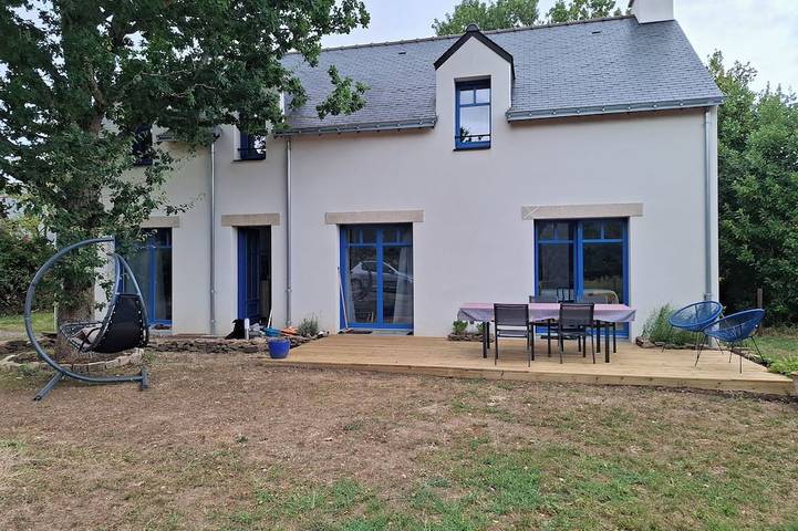 Location de vacances pour 10 personnes, avec jardin et terrasse à Sarzeau