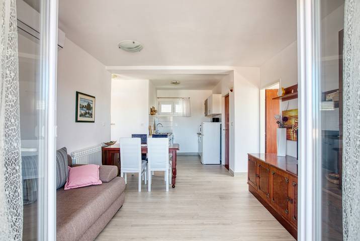 Ferienwohnung für 4 Personen, mit Balkon/Terrasse in Grad Šibenik - 3