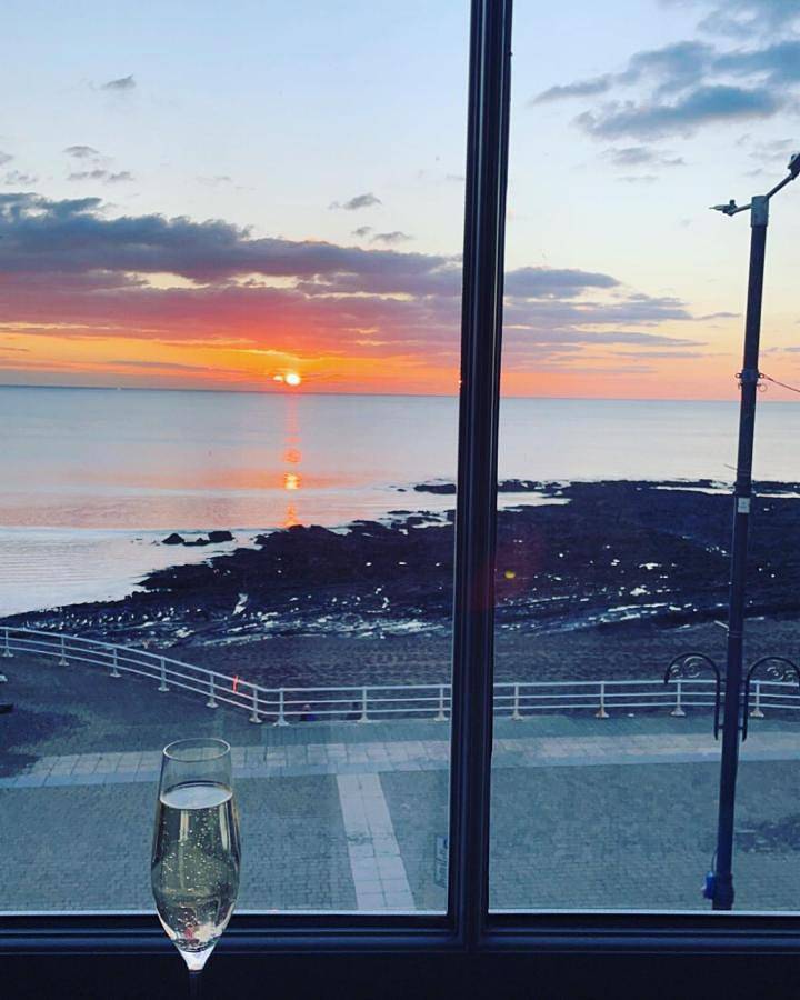 Luxury Sea View Apartment - One Bedroom in Aberystwyth, Cardigan Bay