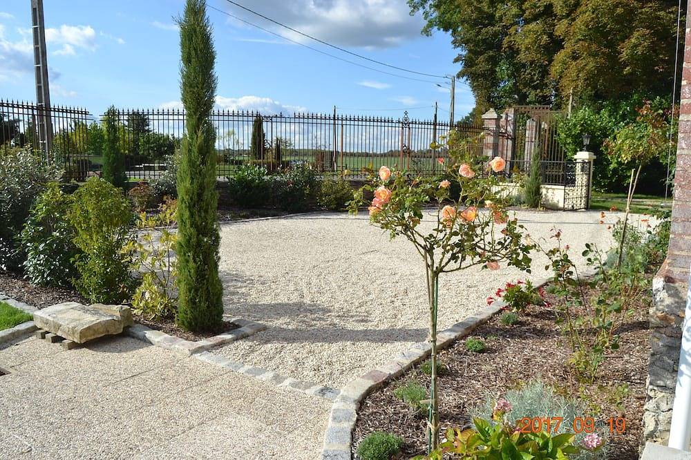 Location De Vacances pour 2 Personnes dans Lumigny-Nesles-Ormeaux, Seine-et-Marne