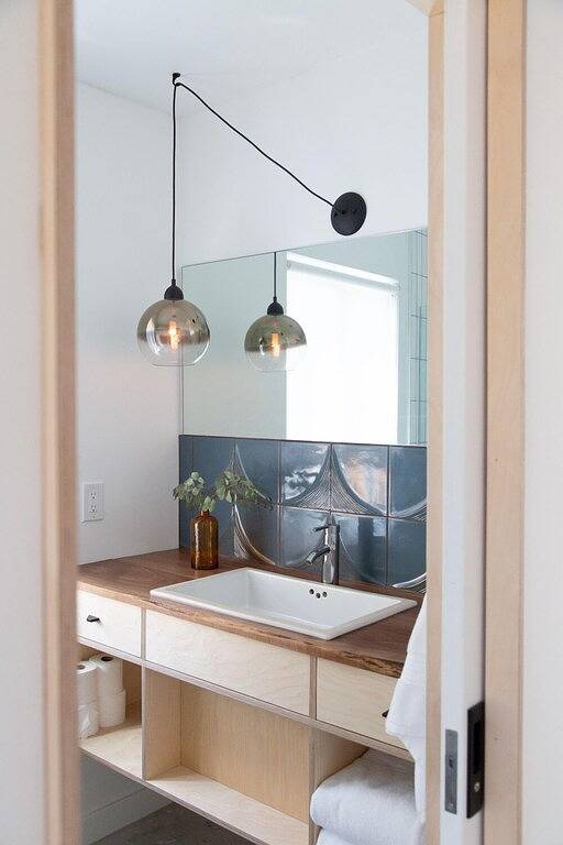 Vacation rental for 8 people, with terrace and hot tub as well as yard in San Bernardino County