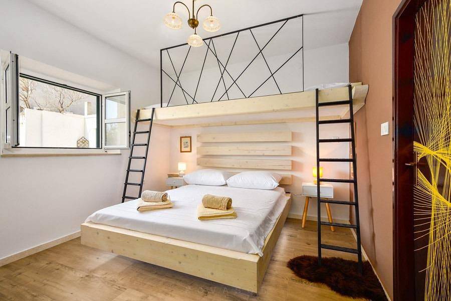Ganze Wohnung, Apartment Sanja- 25m from sandy beach in Dugi Rat, Split-Dalmatien