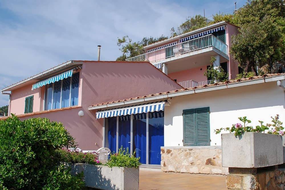 Ganze Wohnung, I Bungali 12 - La Biodola in Biodola, Nationalpark Toskanischer Archipel