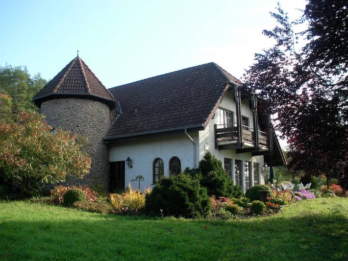 Hotel Tannenhof - Naturzimmer, 30 qm, Bad mit Dusche, max. 3 Personen in Laubach, Landkreis Gießen