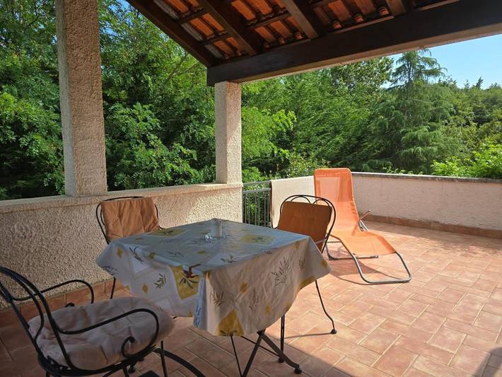 Ferienwohnung für 3 Personen, mit Garten und Terrasse sowie Ausblick in Premantura - 4