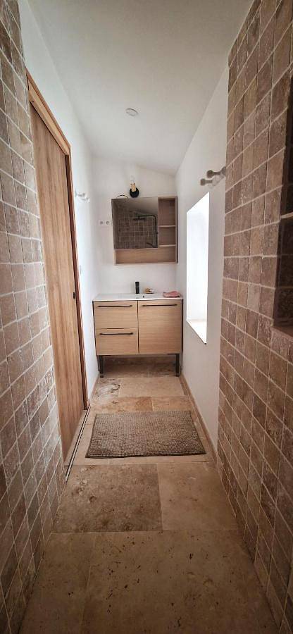 Appartement entier, Deux pièces 40 m2 au cœur du village in Puget-sur-Argens, Côte méditerranéenne (France)