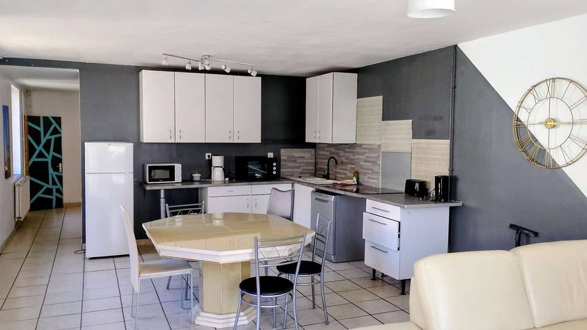 Location de vacances pour 6 personnes, avec jardin, adapté aux familles à Liévin