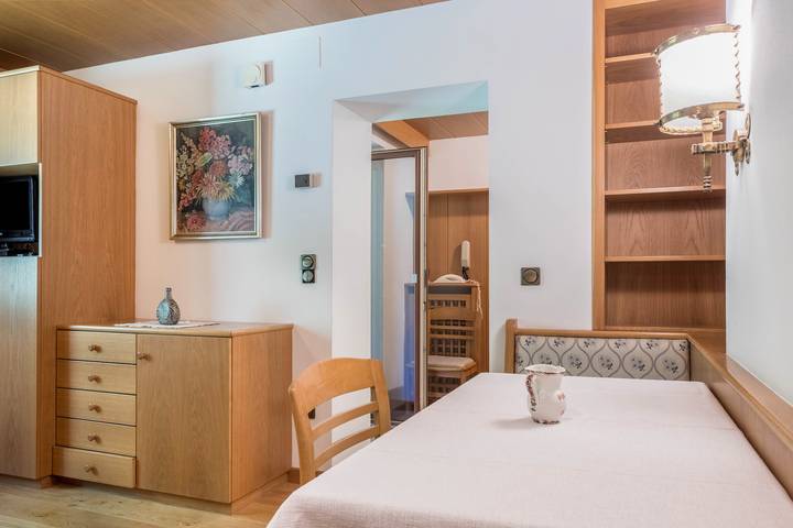 Appartamento intero, Appartamento "Cesa Soramurat 8" con vista sulle montagne, balcone e giardino in comune in Canazei, Dolomiti Superski