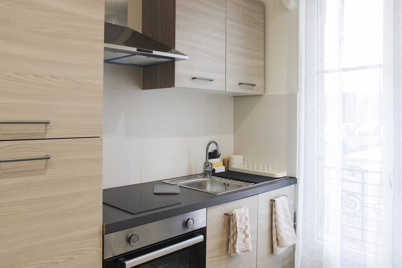 Estudio entero, Bright studio apartment on the outskirts of Paris in Clichy, Altos del Sena