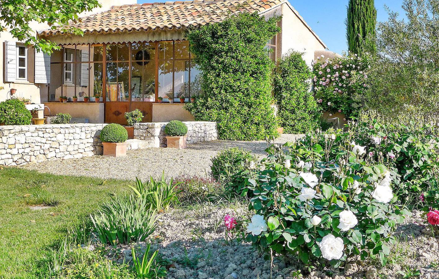 Riverside Retreat : Appartement spacieux avec piscine et Internet in Aix-en-Provence, Région d'Aix-en-Provence