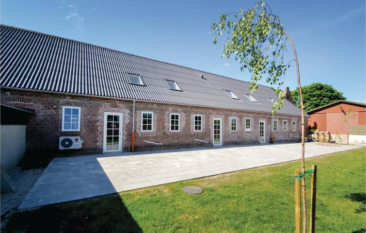 Ferienhaus für 27 Personen, mit Terrasse - 1