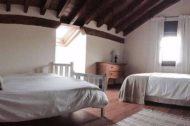 Landhaus (Vollvermietung) El Tombo de Santa Catalina für 30 Personen in Cicera, Peñarrubia