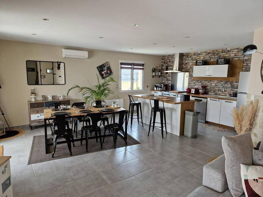 Three-Bedroom Villa in Saint-Marcel-d'Ardèche, Gorges de l’Ardèche