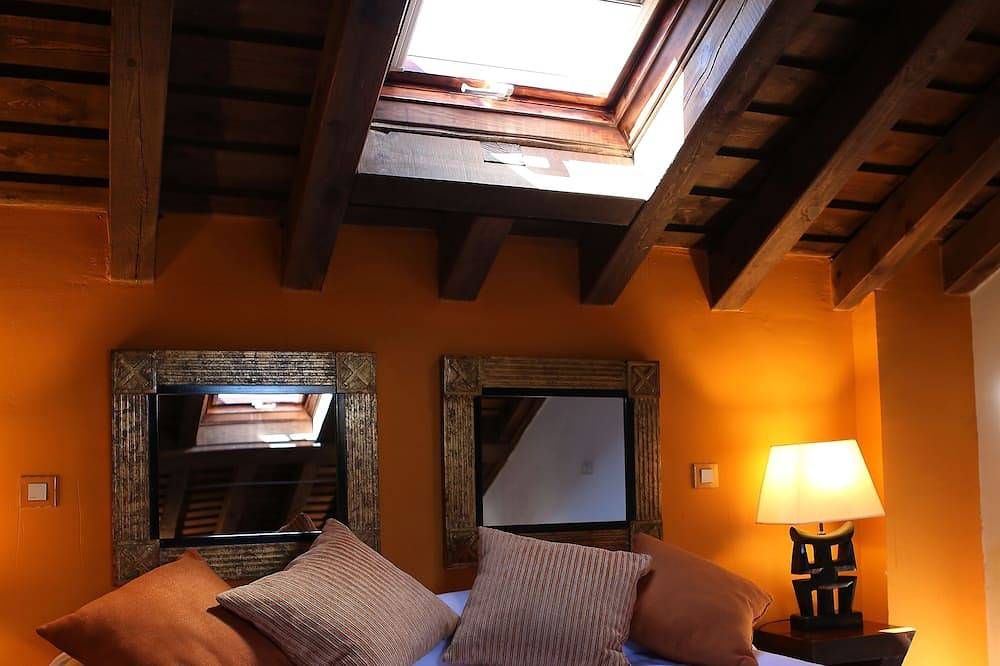 Pegasus charming accommodation for two or four people in Braojos, Madrid Province