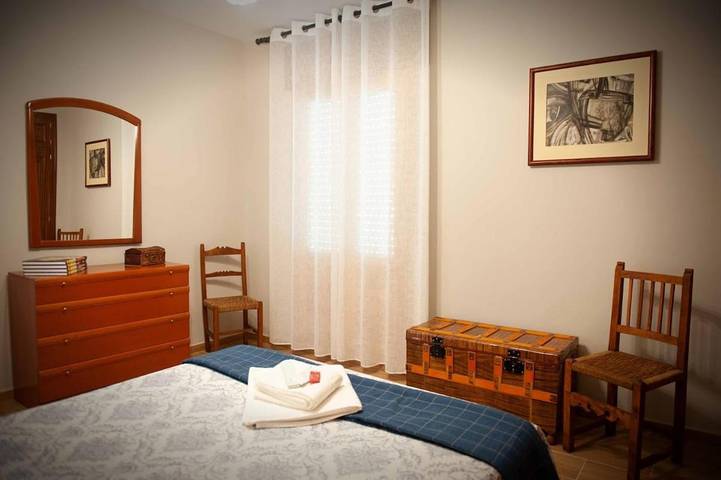 Casa de vacaciones para 12 personas, con piscina y jardín, Se admiten mascotas en Tierra de Pinares (Cuéllar) - 3