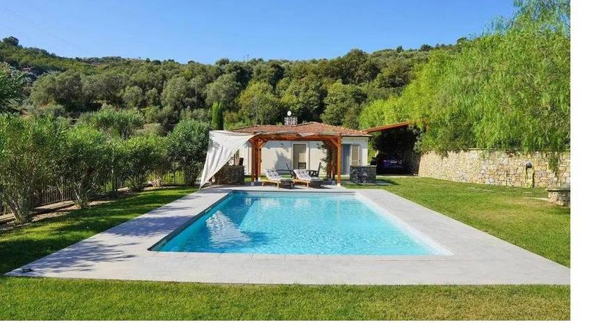 Villa pour 12 personnes, avec vue sur le lac et piscine ainsi que jardin et vue à Imperia - 2