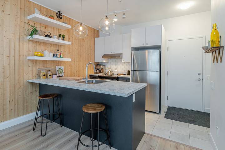 Vacation rental for 4 people, with balcony in Quebec City