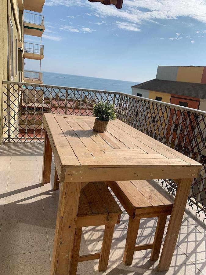 Apartamento para 8 personas, con vistas y terraza en Sueca