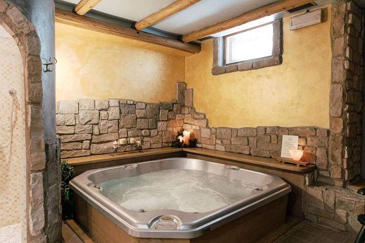 Hôtel pour 2 personnes, avec balcon ainsi que sauna et jacuzzi à Transacqua - 4