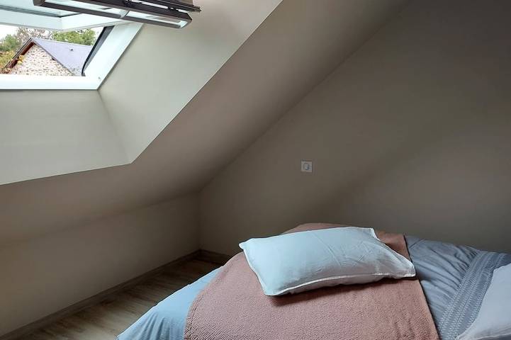 Location de vacances pour 8 personnes, avec piscine et jardin à Condat-sur-Ganaveix - 3