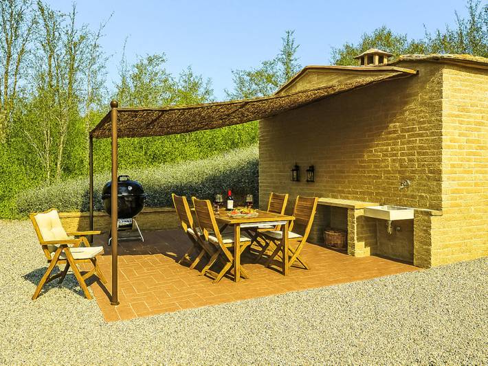 Location de vacances pour 8 personnes, avec terrasse ainsi que vue et jardin, animaux acceptés à Buonconvento - 4