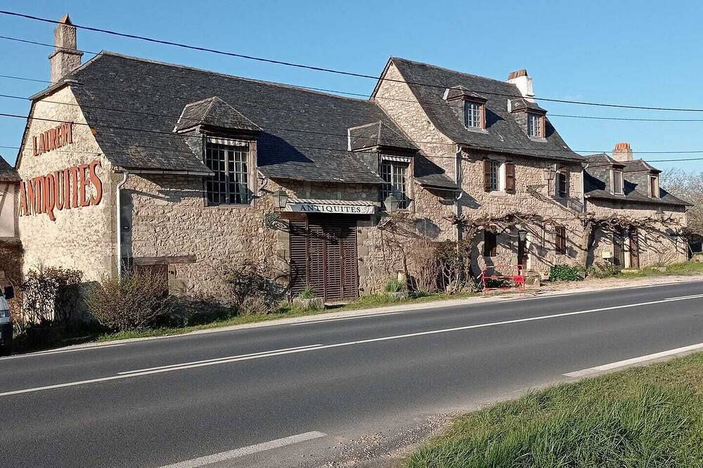 Room on the edge of Périgord and Limousin in Pazayac, Périgord Noir