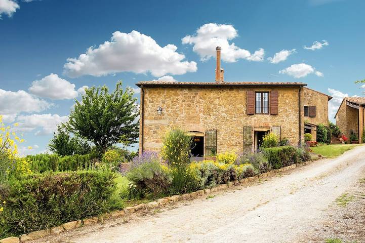 Agriturismo per 12 persone, con giardino e piscina nonché idromassaggio a Pienza