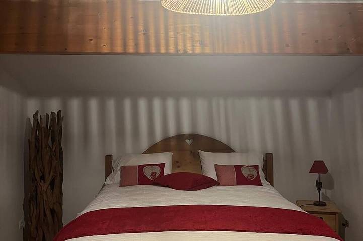 Gîte pour 4 personnes, avec sauna ainsi que terrasse et jacuzzi à Saint-Nizier-du-Moucherotte - 2