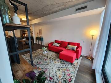 Vacation Rental for 2 Guests in Toronto, Lake Ontario (Canada), Picture 2
