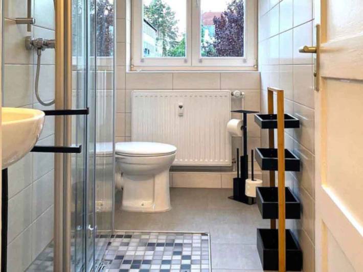 Ganze Ferienwohnung, Gsw Gästewohnungen Karl-Marx-Straße 42 - Gsw Gästewohnungen Karl-Marx-Straße 42, Whg 5 (2.Og li.) in Guben, Cottbus und Umgebung