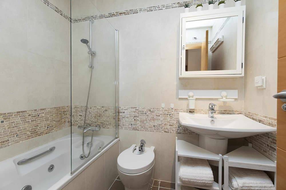 Entire apartment, Blue Pantichandle by Bevalle in Panticosa, Spanish Pyrenees