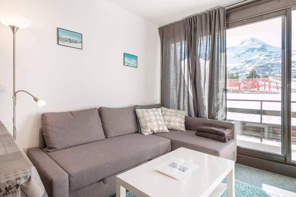 Apartamento entero, Estudio acogedor para 4 con balcón y Wi-Fi, acceso directo a las pistas in La Pierre Saint-Martin, Arette