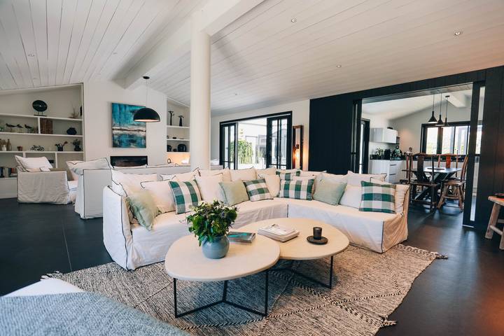 Location de vacances pour 8 personnes, avec jardin et terrasse dans Plage Du Gros Jonc Le Bois Plage En Re - 4