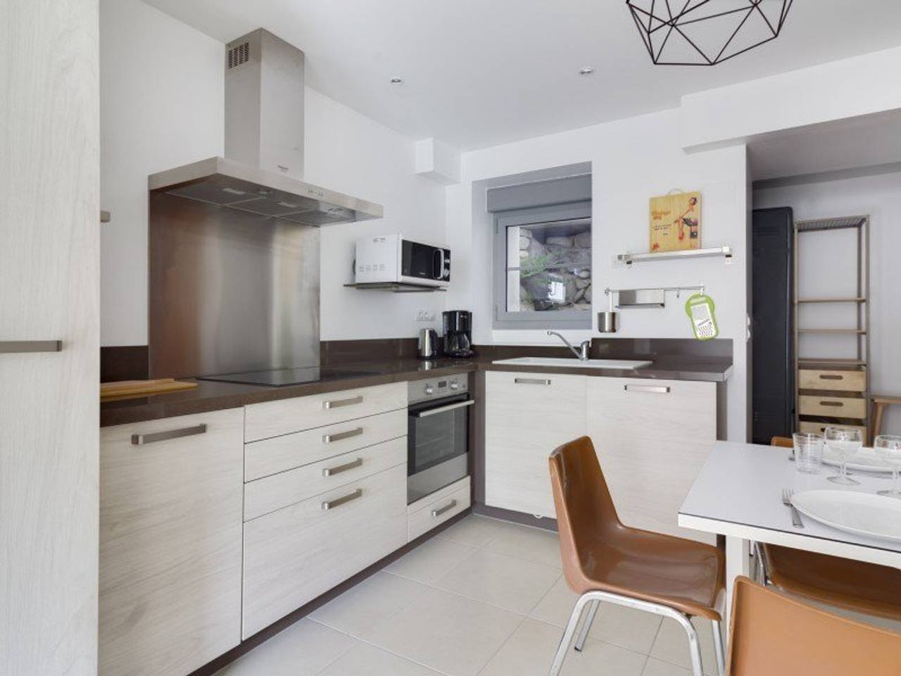 Studio entier, Studio centre-ville avec terrasse, parking, proche télécabine et commodités in Cauterets, Parc national des Pyrénées