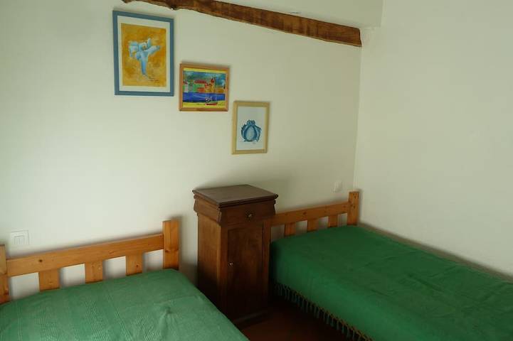 Gîte pour 4 personnes, avec jardin et terrasse à Saint-Laurent-de-Cerdans - 3