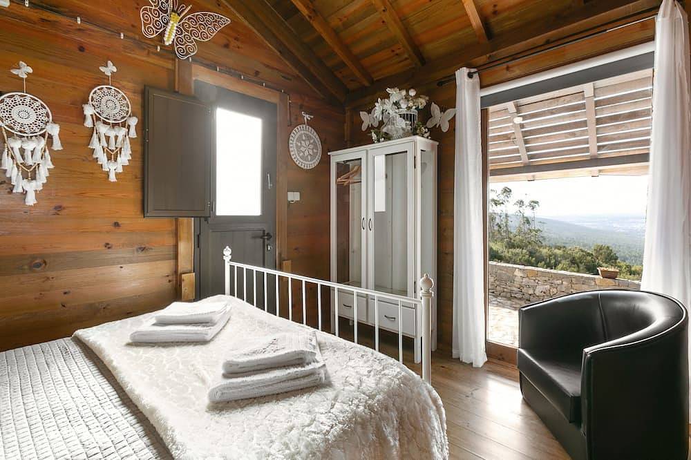 Casas da Gralha - Borboleta in Arrimal e Mendiga, Parque Natural das Serras de Aire e Candeeiros