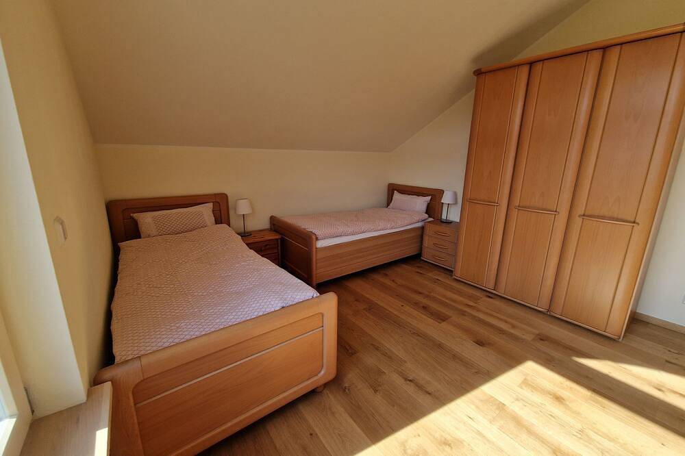 Neues Öko-Gästehaus zum Wohlfühlen für Großfamilien oder Gruppen. \nnaturnah! in Witzenhausen, Werra-Meißner-Kreis